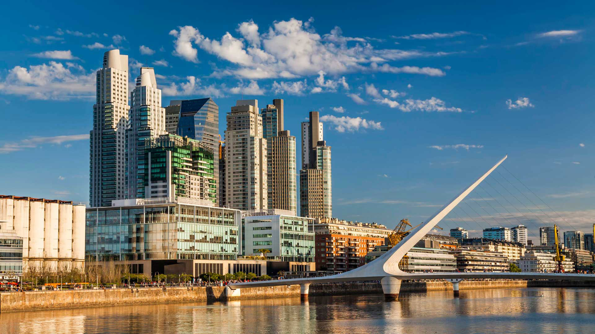 Banner-Puente-de-La-Mujer-Turistarg